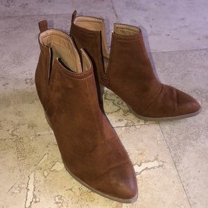 Qpid Cognac side slit ankle boots